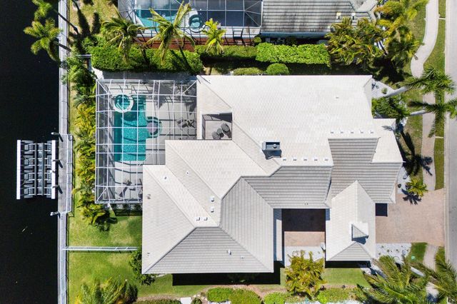 541 FORE DRIVE, Bradenton, FL 34208