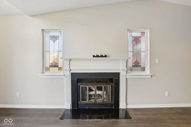 9364 Oak Run East Drive, Indianapolis, IN 46260