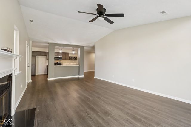 9364 Oak Run East Drive, Indianapolis, IN 46260