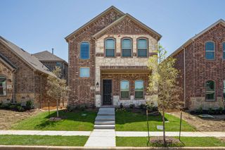 160 Mccartt Drive, Lewisville, TX 75067