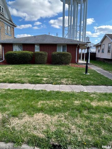 306 E POPLAR Street, Taylorville, IL 62568