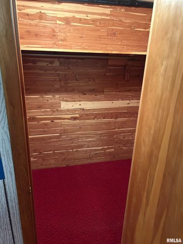 306 E POPLAR Street, Taylorville, IL 62568