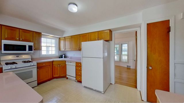 622 N President Street, Wheaton, IL 60187