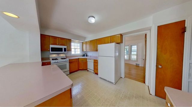 622 N President Street, Wheaton, IL 60187