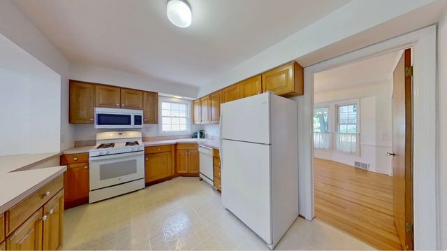 622 N President Street, Wheaton, IL 60187