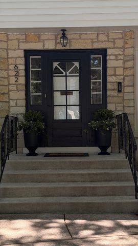 622 N President Street, Wheaton, IL 60187