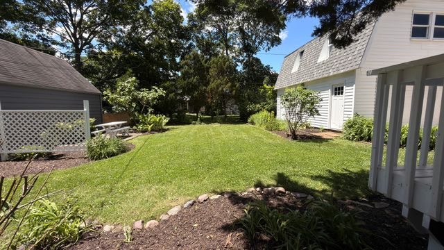 622 N President Street, Wheaton, IL 60187