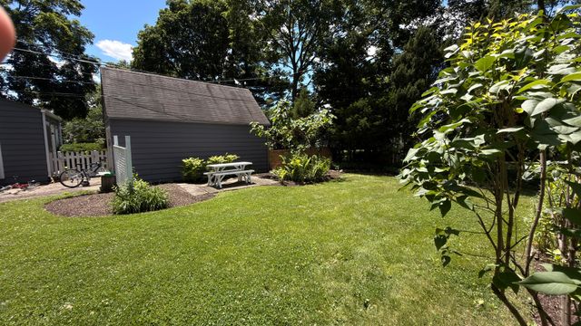 622 N President Street, Wheaton, IL 60187