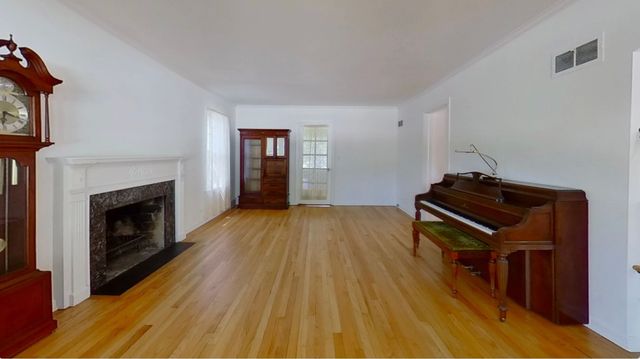 622 N President Street, Wheaton, IL 60187
