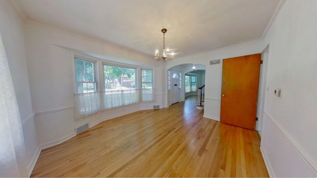 622 N President Street, Wheaton, IL 60187