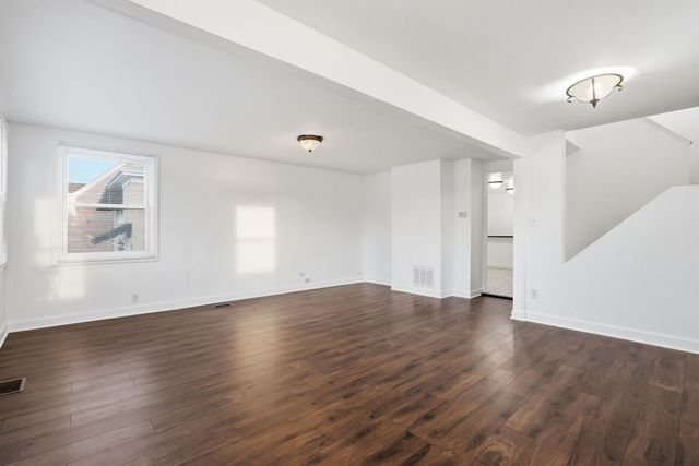 8047 45th Place, Lyons, IL 60534