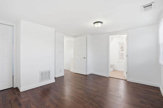 8047 45th Place, Lyons, IL 60534