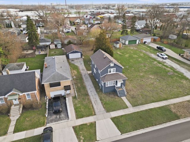 8047 45th Place, Lyons, IL 60534