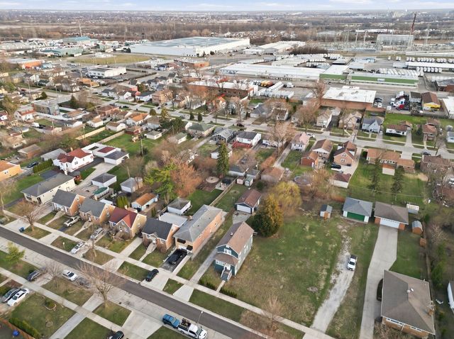 8047 45th Place, Lyons, IL 60534