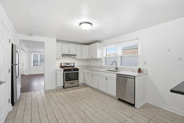 8047 45th Place, Lyons, IL 60534