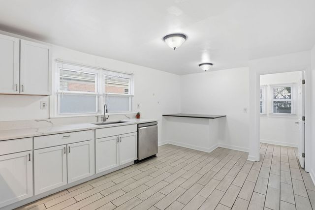 8047 45th Place, Lyons, IL 60534