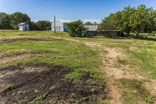7800 Fm 2502, Brenham, TX 77833
