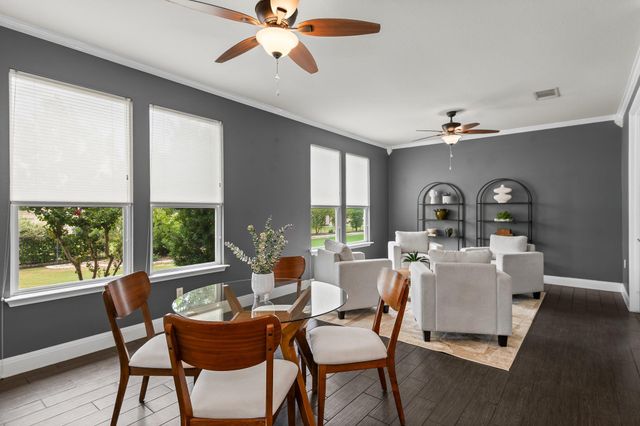 402 Old Blue Mountain LN, Georgetown, TX 78633