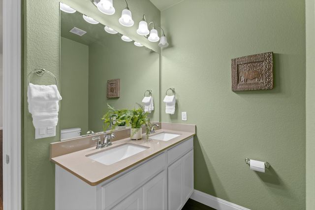 402 Old Blue Mountain LN, Georgetown, TX 78633