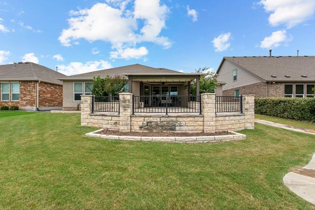 402 Old Blue Mountain LN, Georgetown, TX 78633
