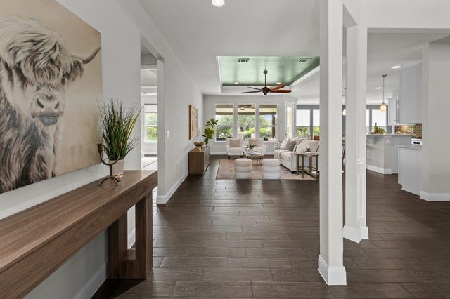 402 Old Blue Mountain LN, Georgetown, TX 78633