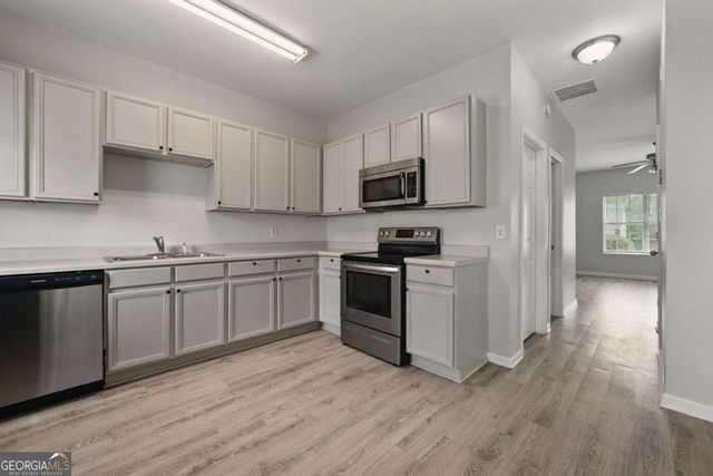5320 Oakley Commons Boulevard, Union City, GA 30291