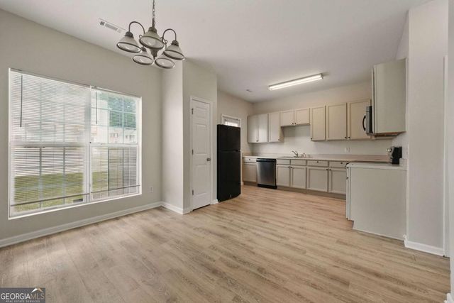 5320 Oakley Commons Boulevard, Union City, GA 30291
