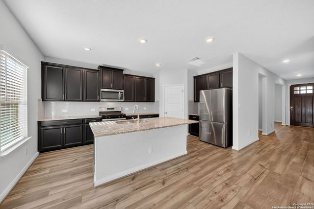 1424 Pelagos Path, San Antonio, TX 78245