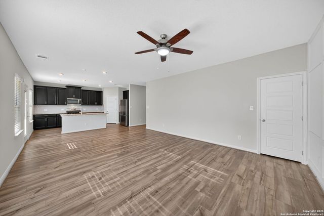 1424 Pelagos Path, San Antonio, TX 78245