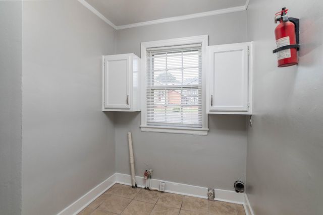 3663 PARK AVE, Memphis, TN 38111