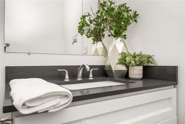 17952 Irvine Blvd, Tustin, CA 92780