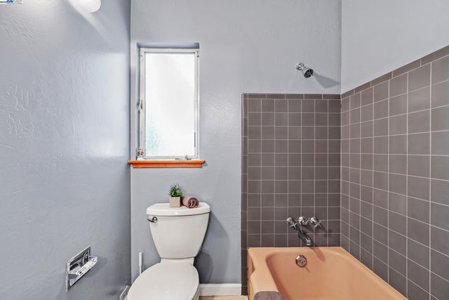 41506 Chadbourne Dr, Fremont, CA 94539