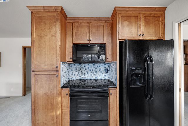 41506 Chadbourne Dr, Fremont, CA 94539