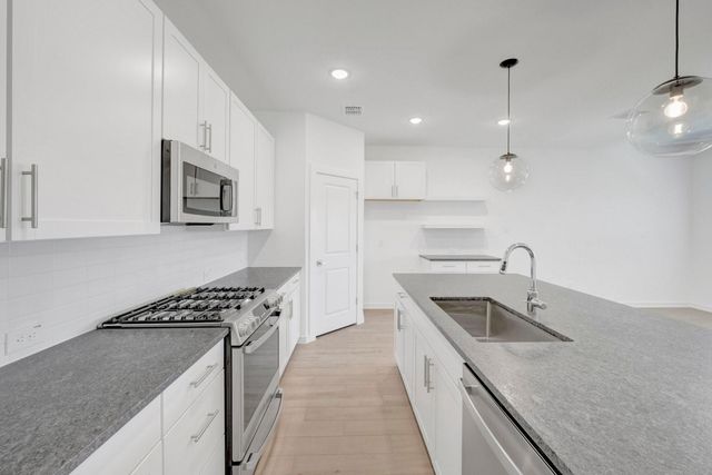 7811 Jasper Meadows Way, Angleton, TX 77515