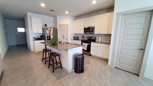 4011 Itzle Island Court, Katy, TX 77494