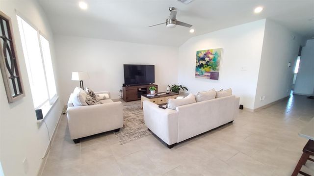 4011 Itzle Island Court, Katy, TX 77494