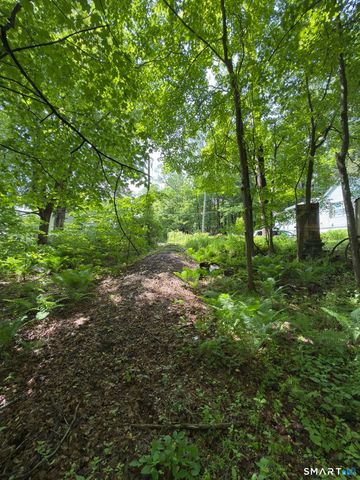 319 White Oak Trail, Winchester, CT 06098