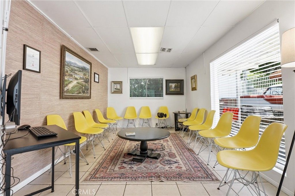 Image 10 of property listing at 2530 Hyperion, Los Angeles, CA 90027