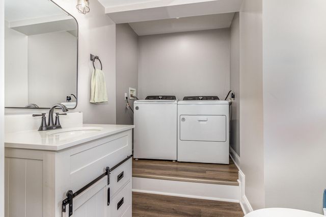 8 Carneal Street, Ludlow, KY 41016