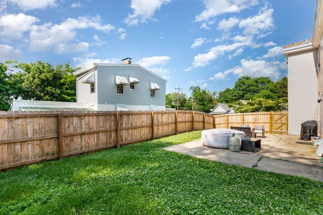 8 Carneal Street, Ludlow, KY 41016