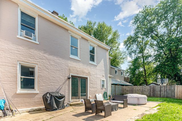 8 Carneal Street, Ludlow, KY 41016