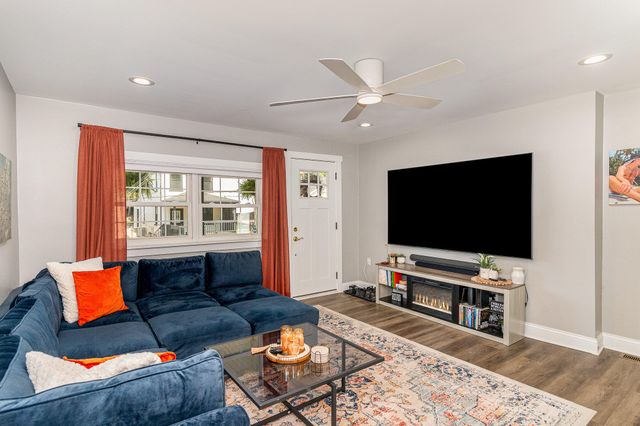 8 Carneal Street, Ludlow, KY 41016