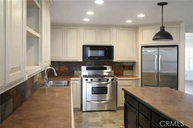 25534 Kim Ct, Murrieta, CA 92563