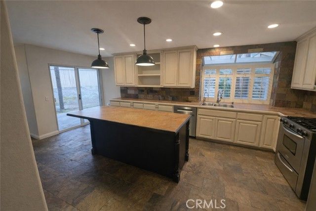 25534 Kim Ct, Murrieta, CA 92563