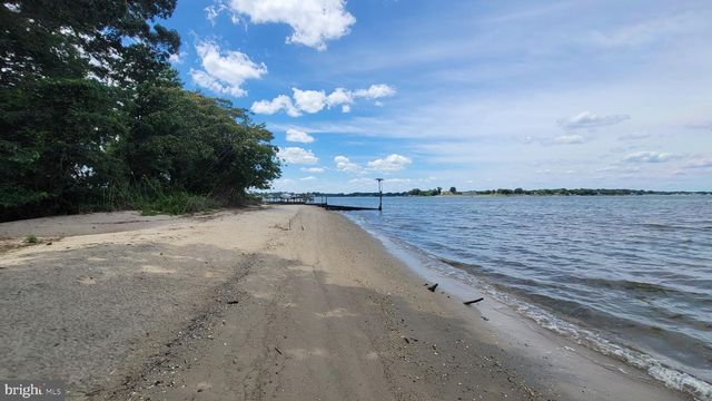 257 CHURCH POINT LN, Colonial Beach, VA 22443