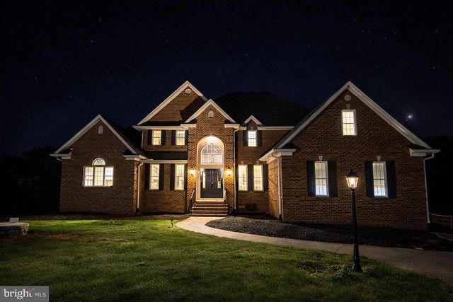 257 CHURCH POINT LN, Colonial Beach, VA 22443