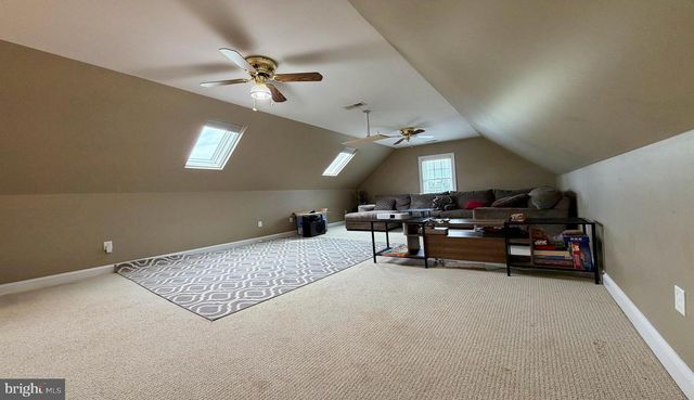 257 CHURCH POINT LN, Colonial Beach, VA 22443