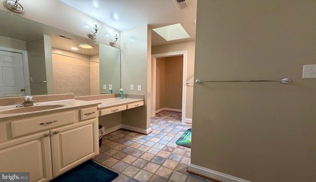 257 CHURCH POINT LN, Colonial Beach, VA 22443