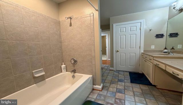 257 CHURCH POINT LN, Colonial Beach, VA 22443