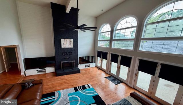 257 CHURCH POINT LN, Colonial Beach, VA 22443